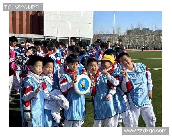 飞盘运动的魅力与挑战张伟分享他的飞盘生涯与成长故事